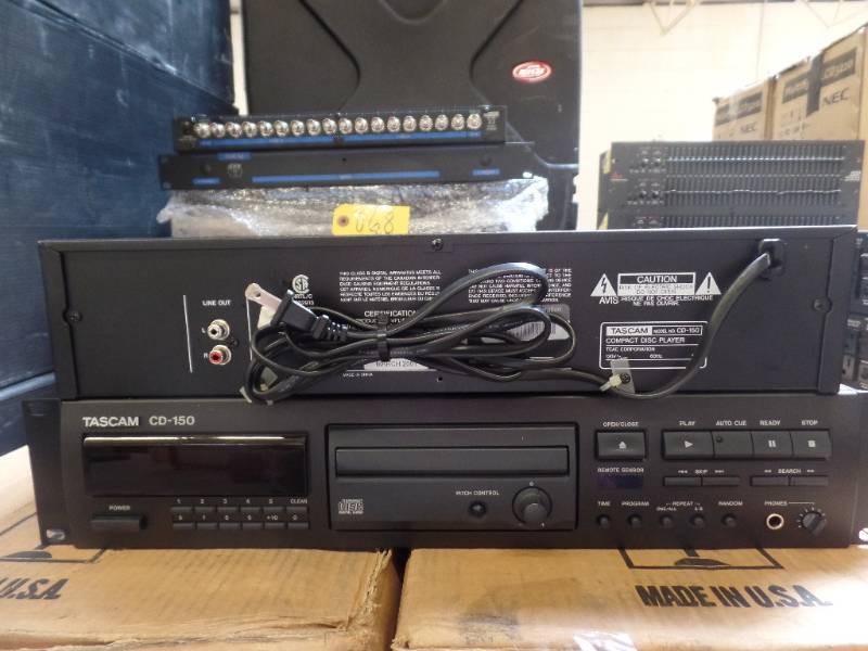 lot 69 image: CD PLAYERS