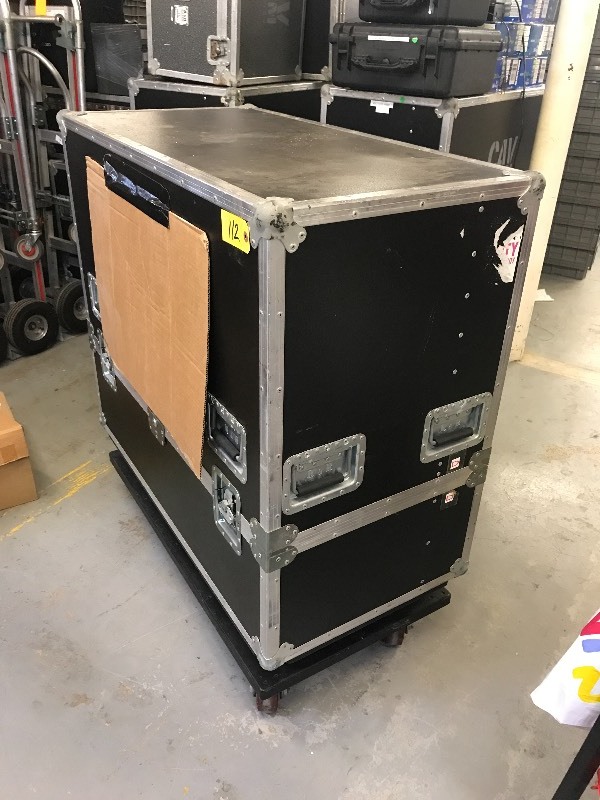 lot 112 image: R&R ROAD CASE