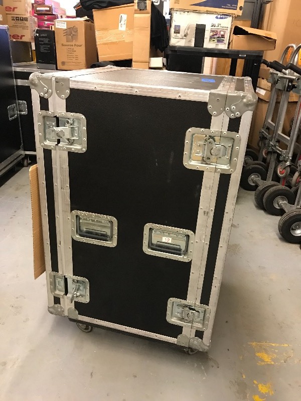 lot 119 image: R&R ROAD CASE