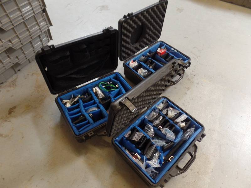 lot 165 image: MIC AND AV HARDWAREACCESSORIES