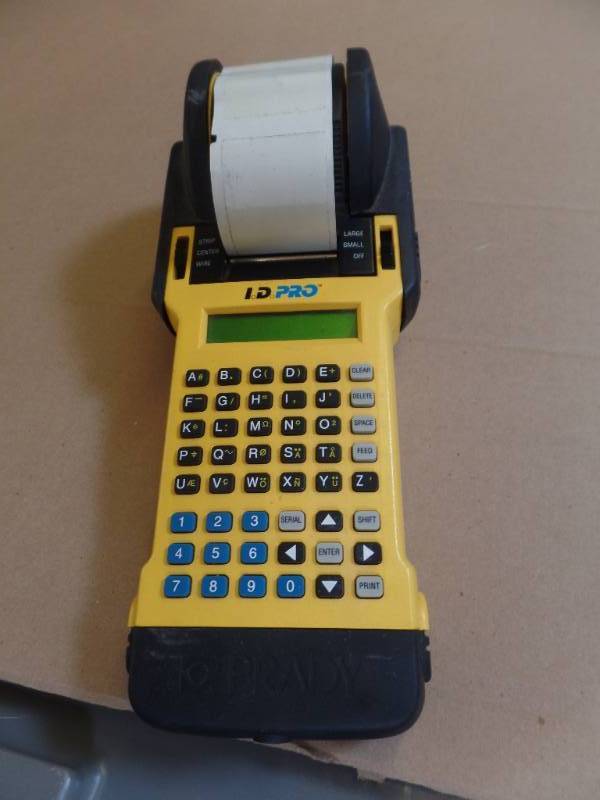 lot 192 image: WIRE LABEL PRINTER