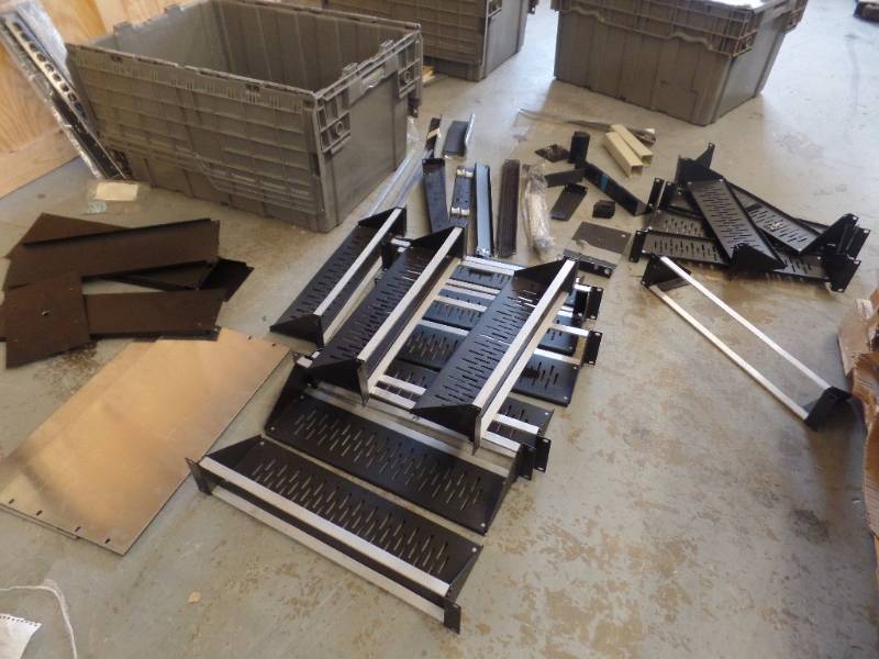 lot 196 image: RACK MOUNTS