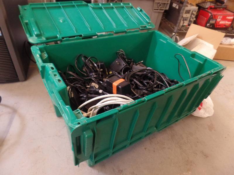 lot 205 image: TRANSFORMERS AND POWER SUPPLIES