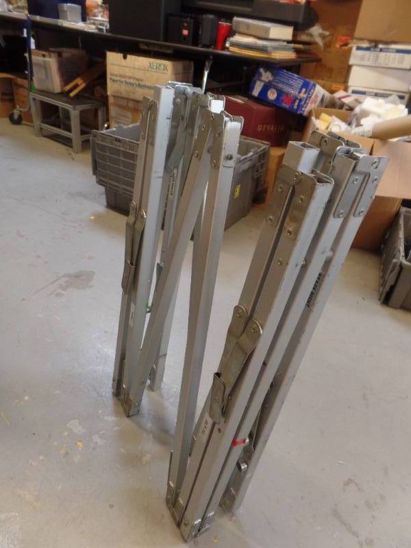 lot 215 image: DRAPER CINEFOLD PROJECTOR SCREEN FRAME ONLY