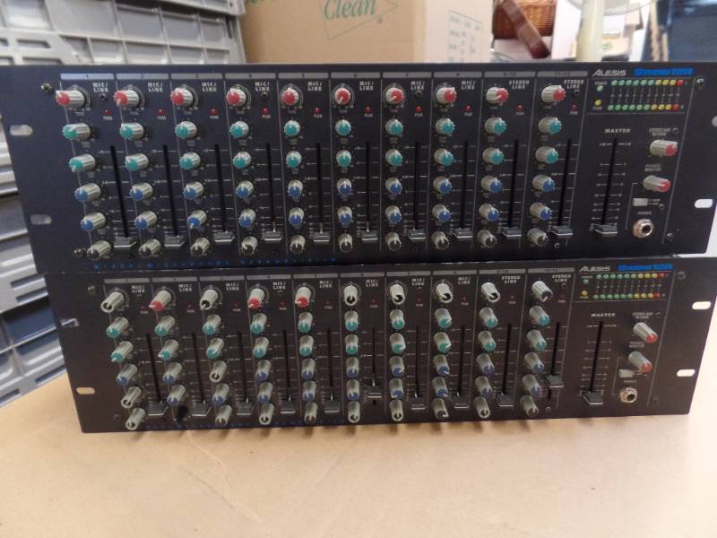 lot 229 image: RACK MOUNT MIXERS