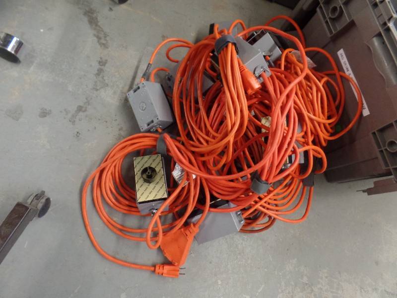 lot 236 image: POWER SUPPLY CORDS WITH RHEOSTATS