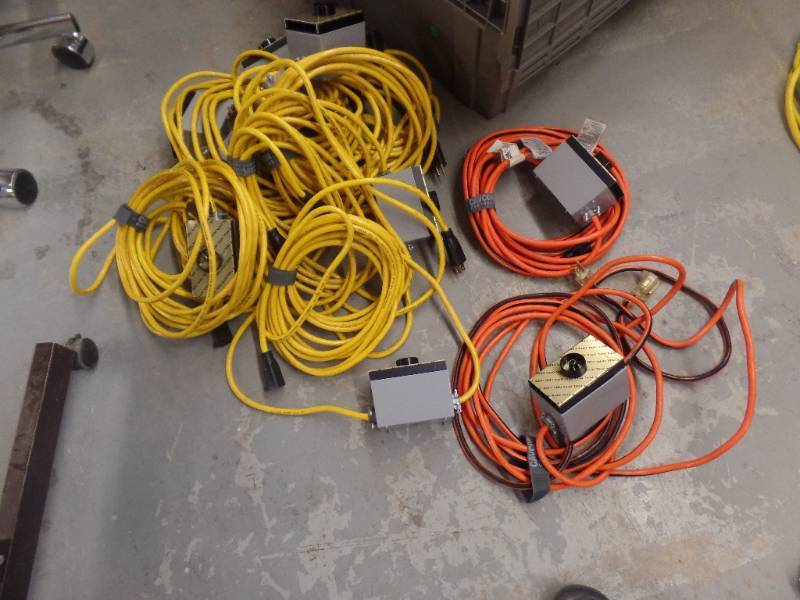 lot 237 image: POWER SUPPLY CORDS WITH RHEOSTATS