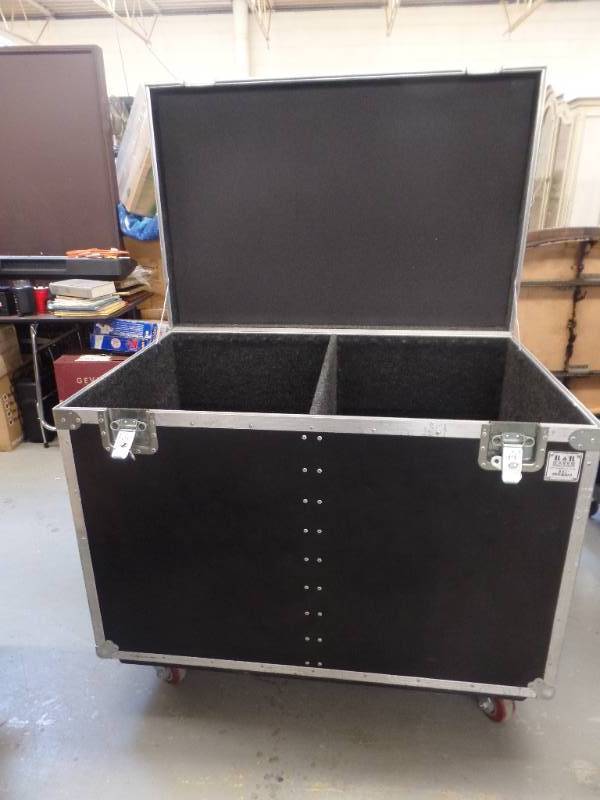 lot 242 image: R & R FOAM LINED ROAD CASE