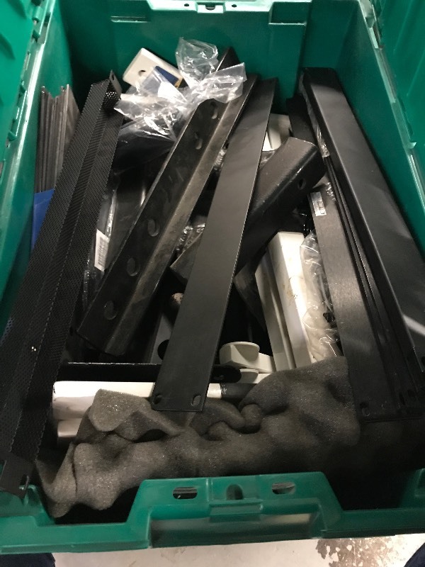 lot 255 image: LOT OF METAL BRACKETS