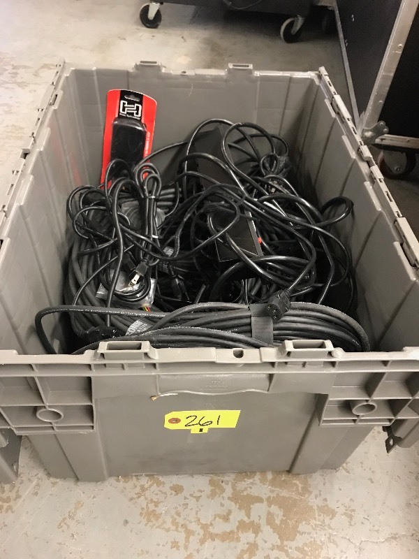 lot 261 image: BIN OF AV CABLES