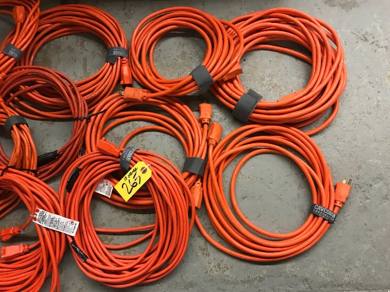 lot 265 image: LOT OF 10 EXTENSION CORDS