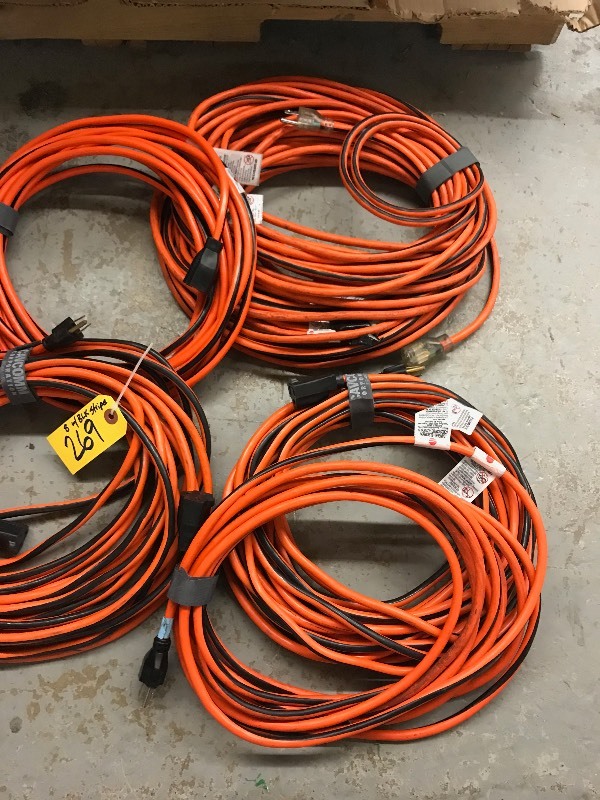 lot 269 image: LOT OF 8 EXTENSION CORDS