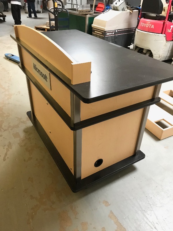 lot 298 image: AV PODIUM  STATION