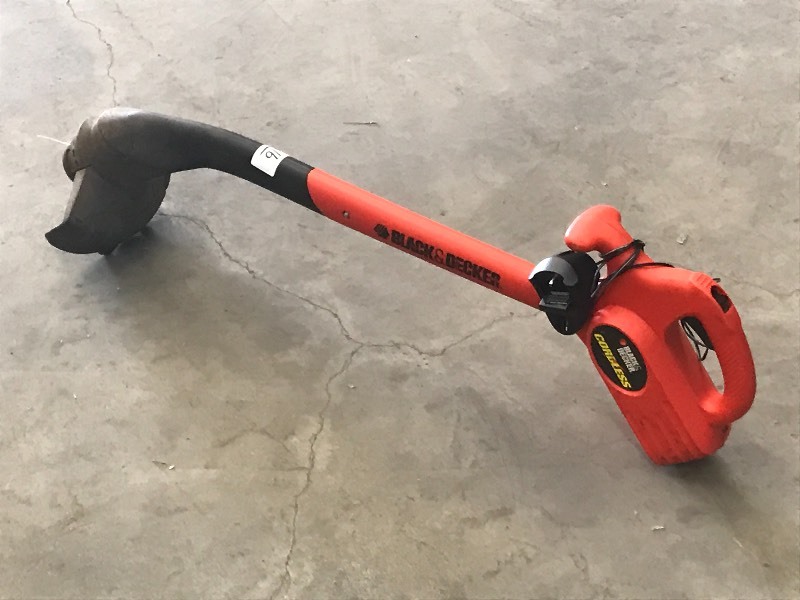 lot 16 image: Black & Decker Cordless Grass Trimm...