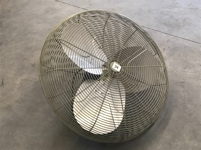 lot 34 image: Dayton Commercial 32 115Volt Fan ...