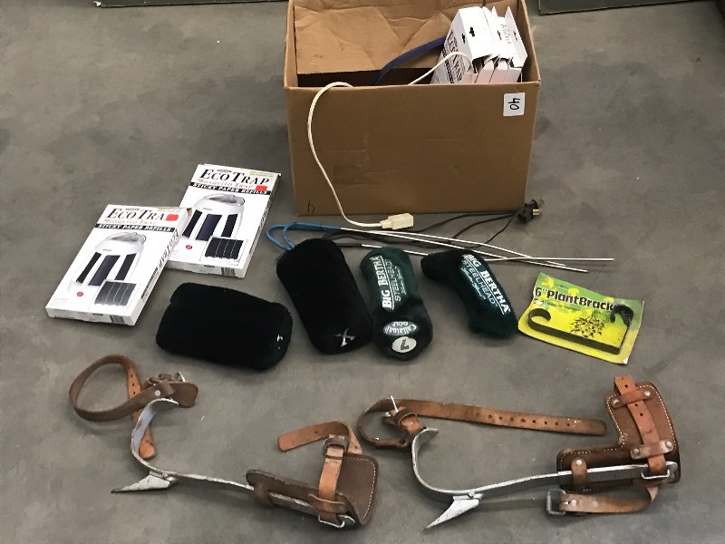 lot 40 image: Box Lot Of Assorted Vintage Climbe...