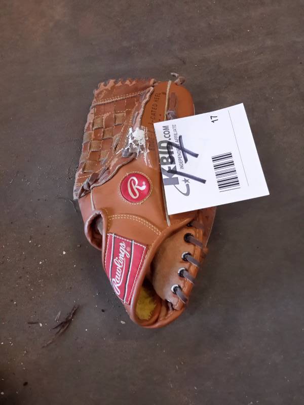 Rawlings Baseball Glove.. Good shape