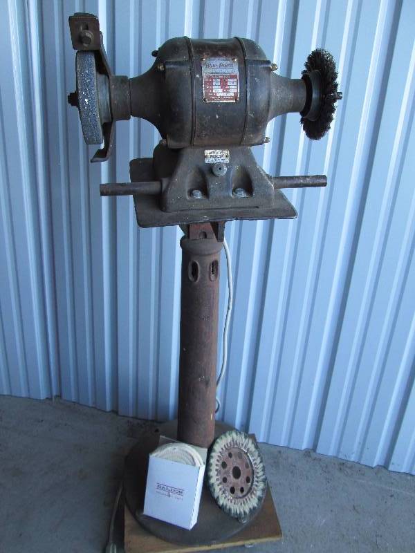 lot 13 image: 6 Blue Point Grinder Buffer.