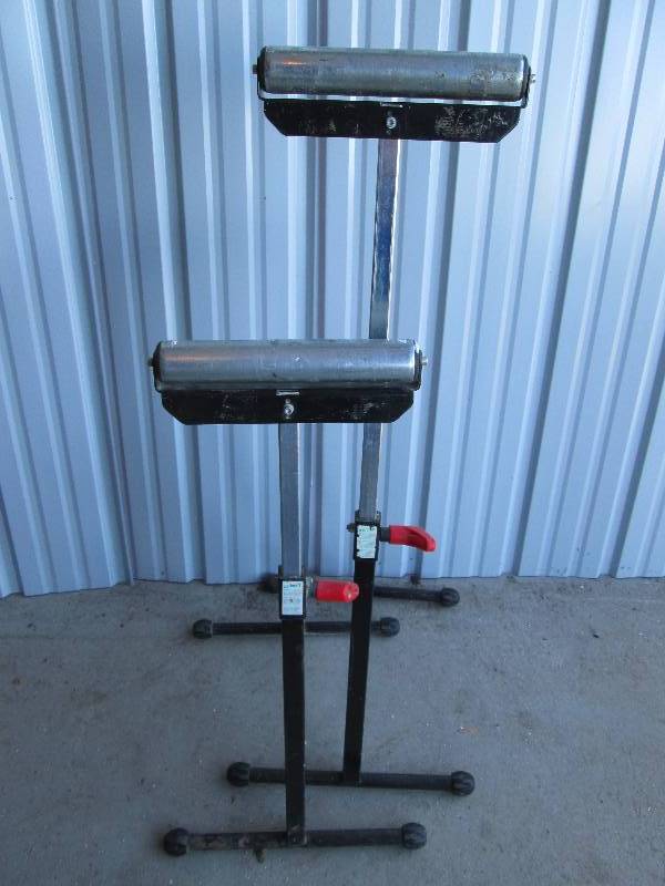 lot 25 image: Wolfcrtaft Roller Stands