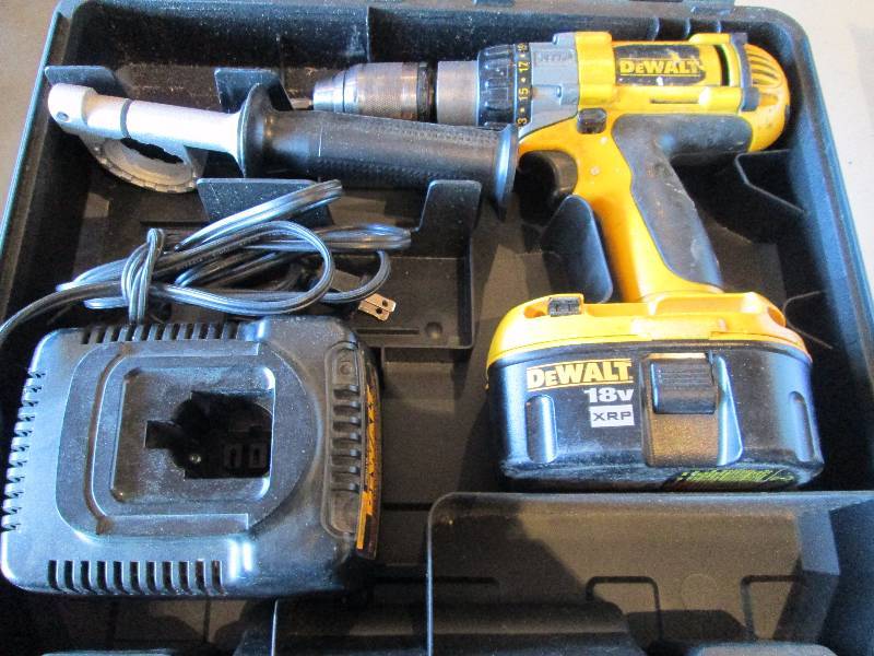 lot 30 image: DeWalt Cordless Drill