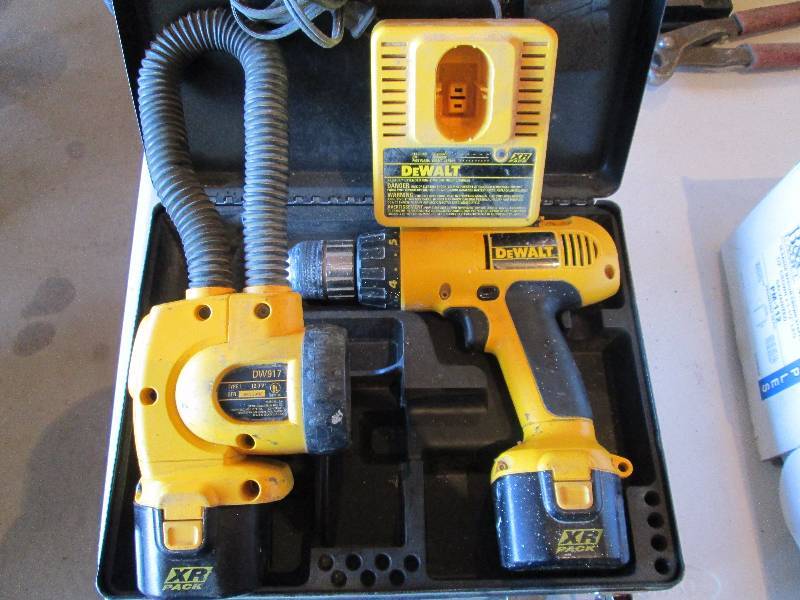 lot 31 image: DeWalt Cordless Drill
