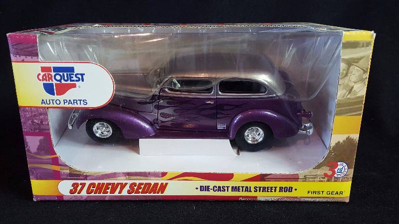 lot 245 image: 1937 Chevrolet Sedan 125 Die Cast