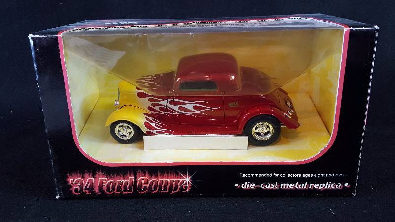 lot 249 image: 1934 Ford Coupe 125 Die Cast