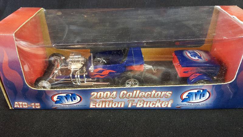 lot 250 image: 2004 Collectors T Bucket ADT15