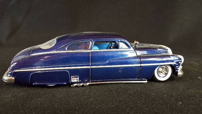 lot 271 image: 118 Die Cast Car