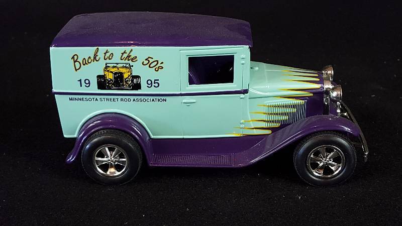 lot 292 image: Liberty Ford Model A Die Cast Metal Bank