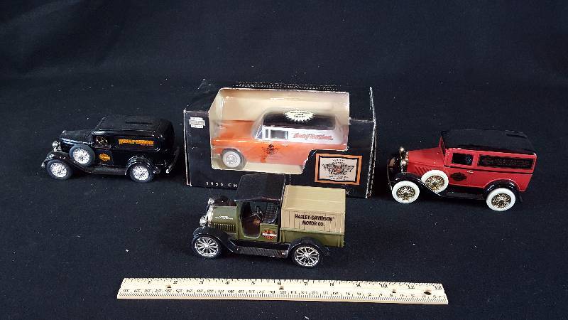 lot 319 image: Liberty, Etc Harley Davidson Die Cast Banks