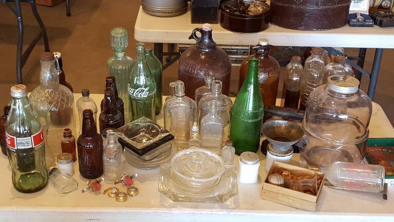 lot 199 image: Group of Antique and Vintage Glassware, Coca-Cola, Etc.