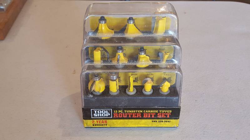 lot 63 image: tool shop Router Bit Set