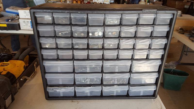 lot 93 image: 44 Drawer Organizer