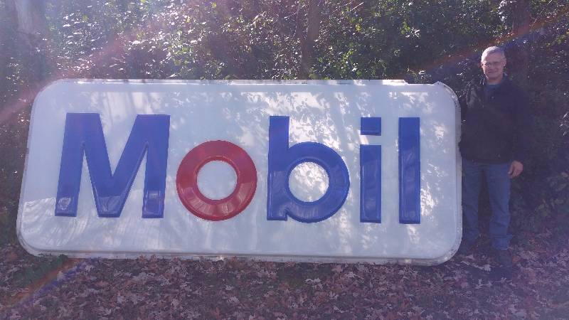 lot 1 image: Large Mobil Oil Highway Sign 12 x 5