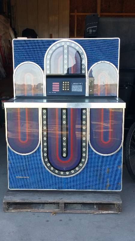 lot 3A image: Seeburg Jukebox