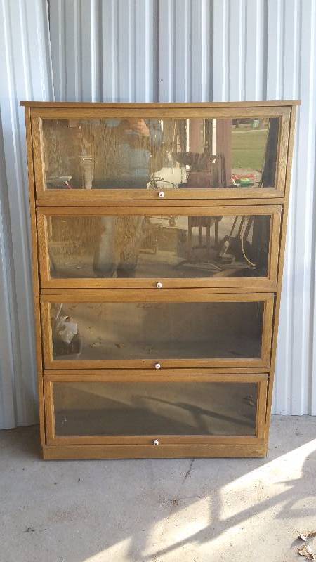 lot 178 image: Lawyers Style Book Case