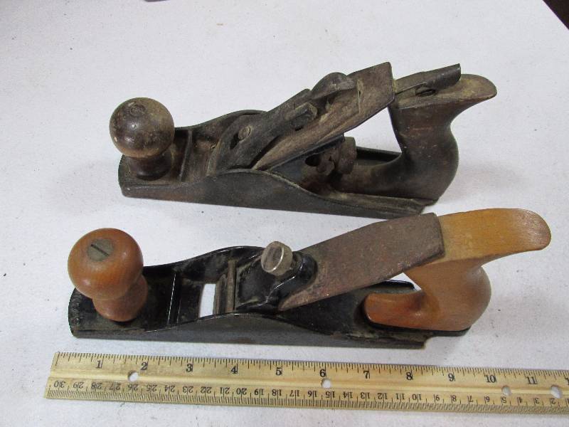lot 125 image: Wood Planes