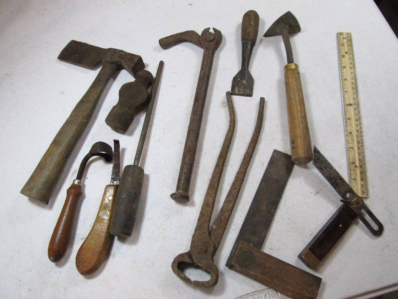 lot 119 image: Vintage Tools