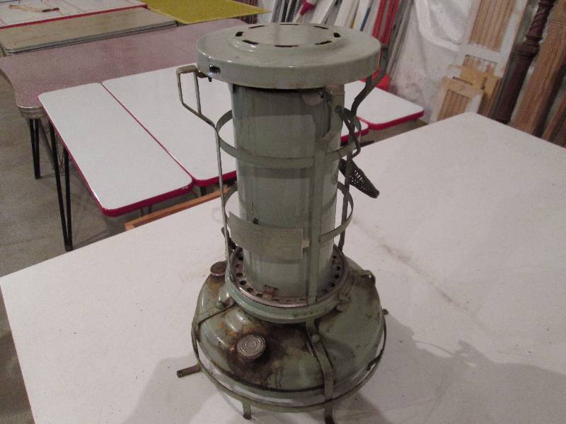 lot 145 image: Aladdin Blue Flame Kerosene Heater