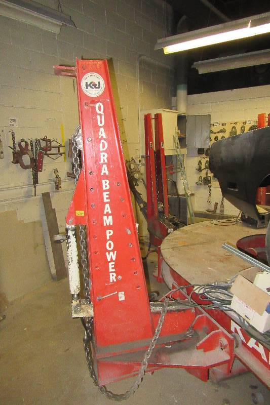 lot 1 image: Kansas Jack Magna Rack with 3 Towers