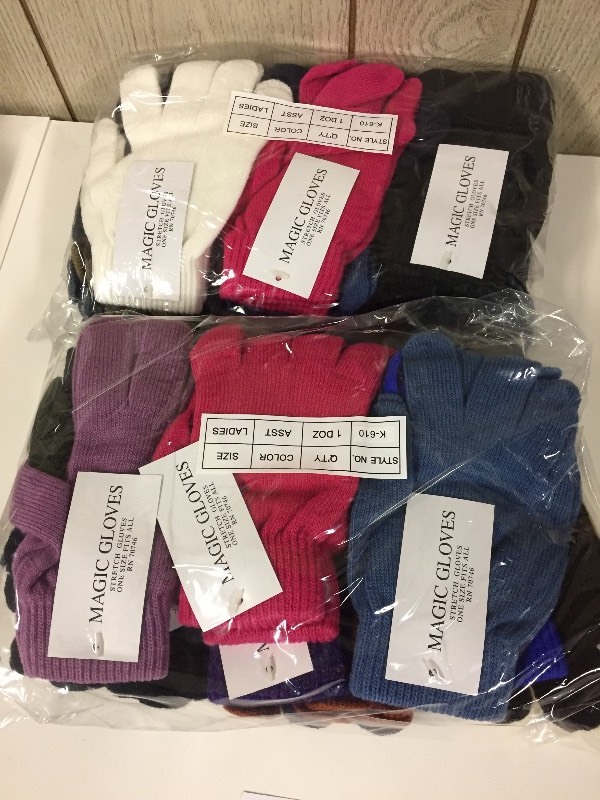 lot 29 image: Gloves - 24 pairs Magic Gloves - New