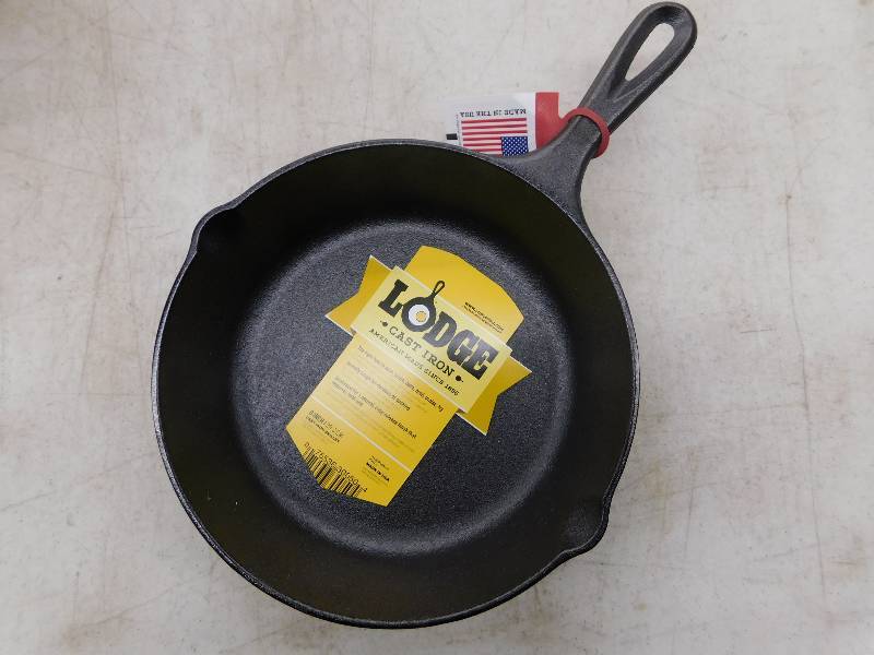 CAST IRON SKILLET