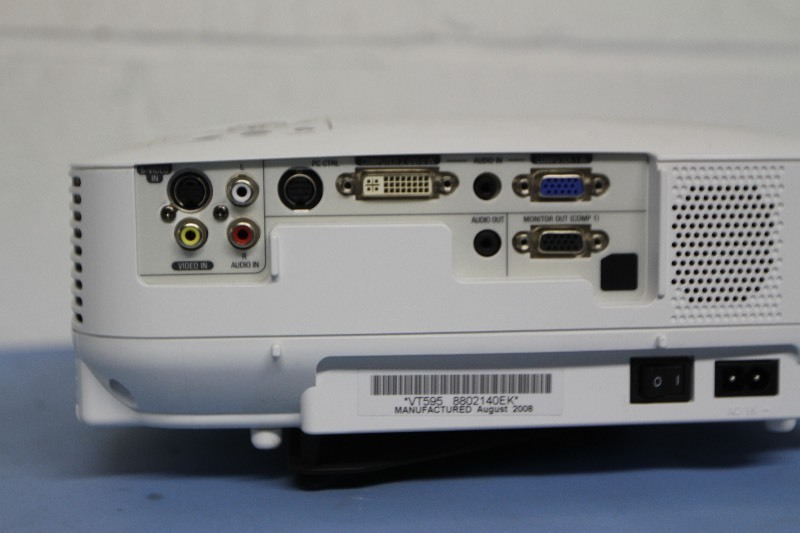NEC VT595 XGA Conference Room  HDTV Home Theater 3 LCD VideoComputer Projector