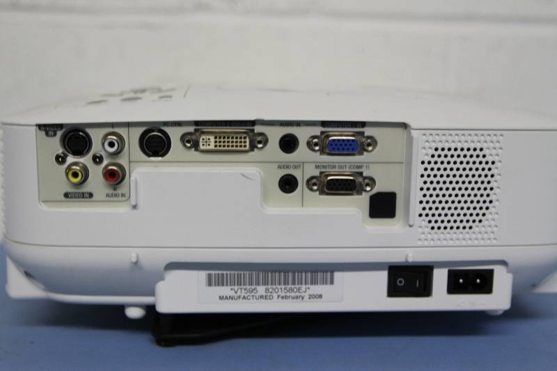NEC VT595 XGA Conference Room  HDTV Home Theater 3 LCD VideoComputer Projector