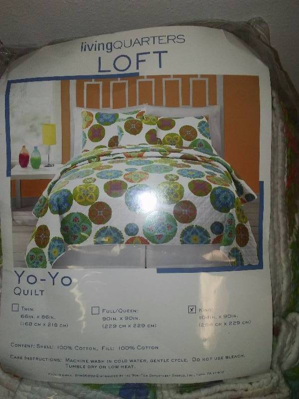 lot 61 image: Living Quarters Loft YoYo King Quilt