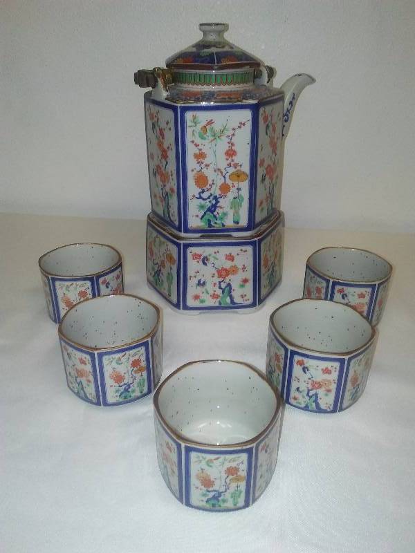 lot 75 image: Vintage Toscany Tea Set