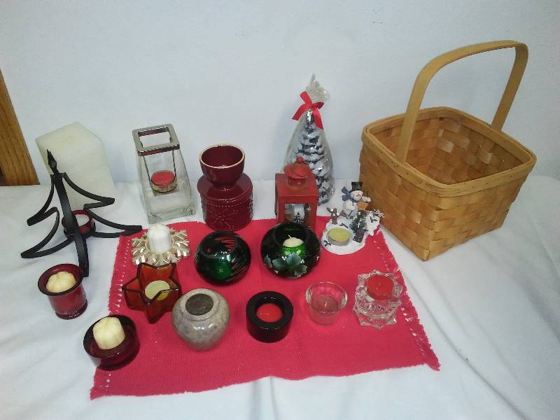 lot 141 image: Candle Holder Variety (17)