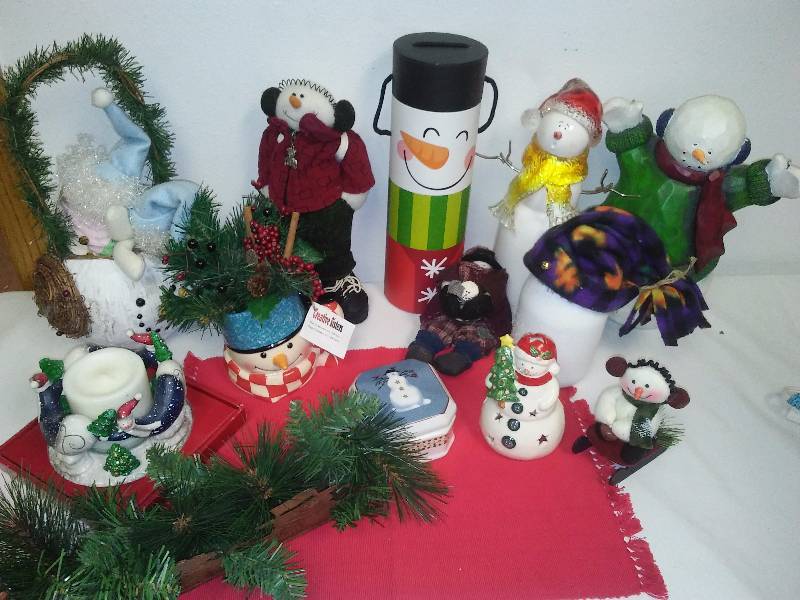 lot 148 image: Frosty and Friends (13)