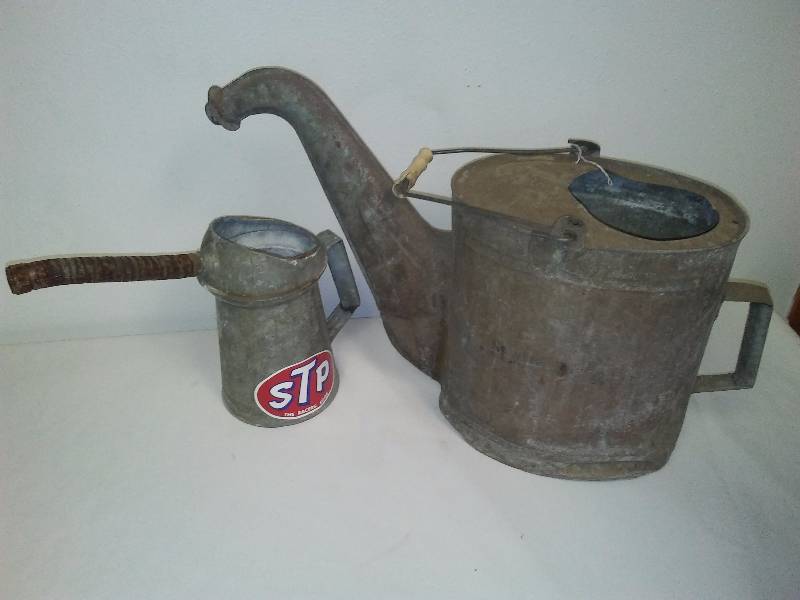 lot 25 image: Vintage Cans (2) Oil and Radiator